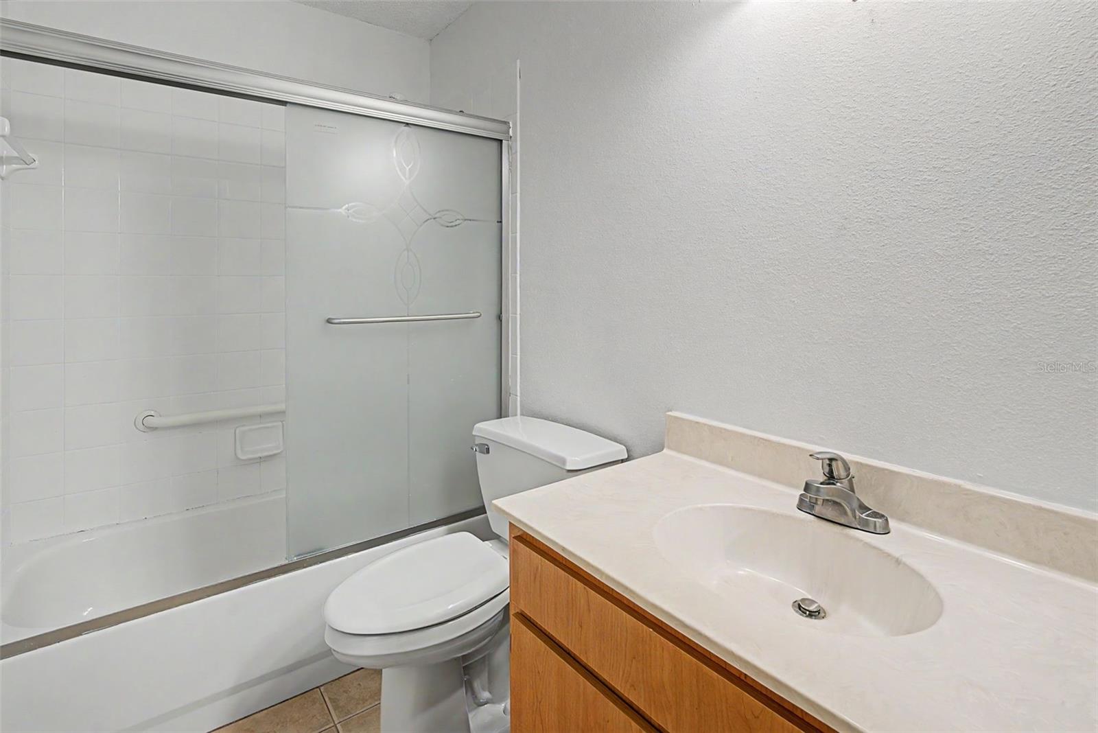 2241 WORTHINGTON GREENS DR — photo 18