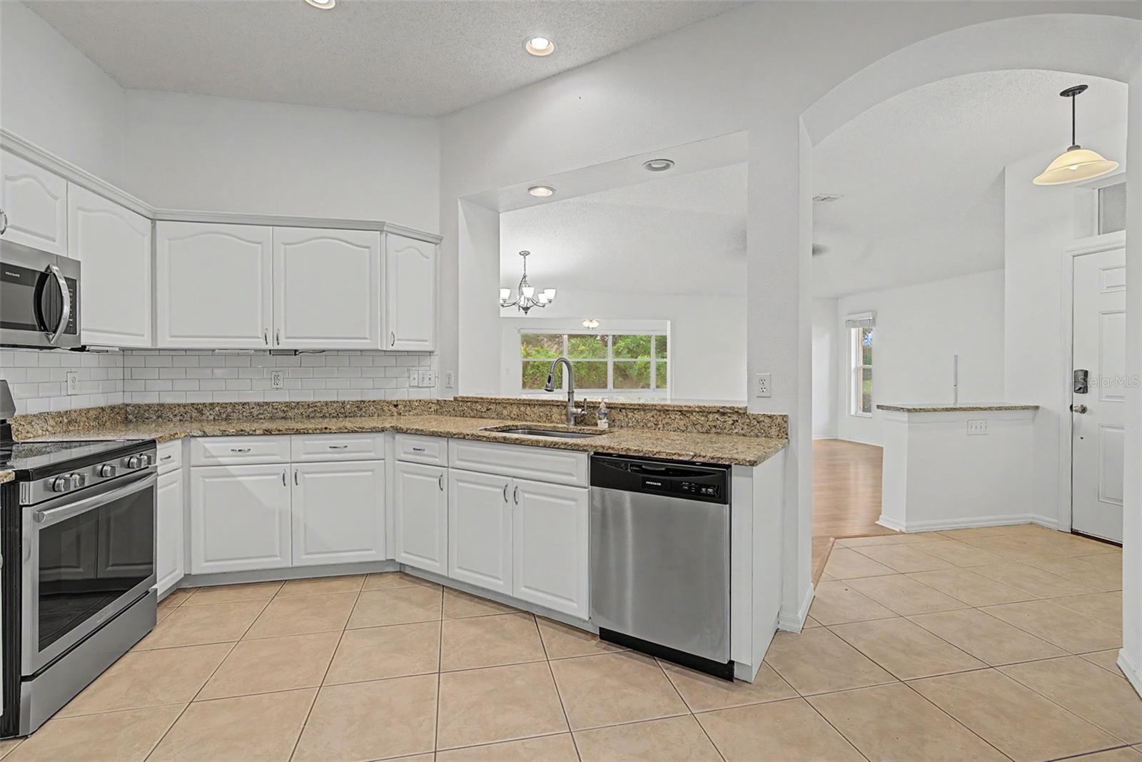 2241 WORTHINGTON GREENS DR — photo 17