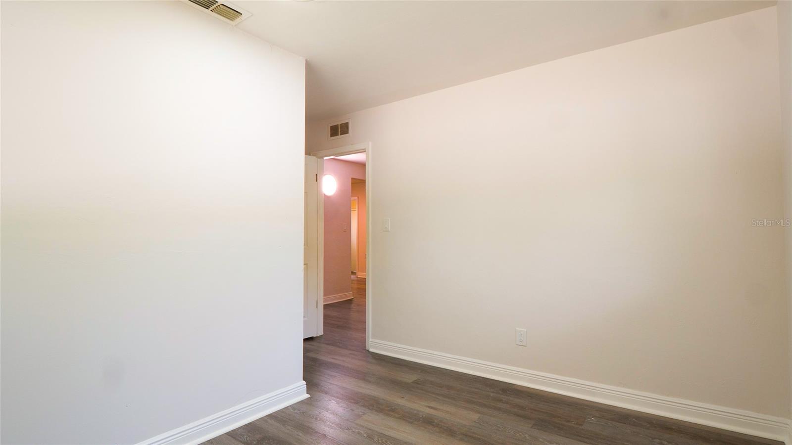 1213 E 24TH AVE — photo 23