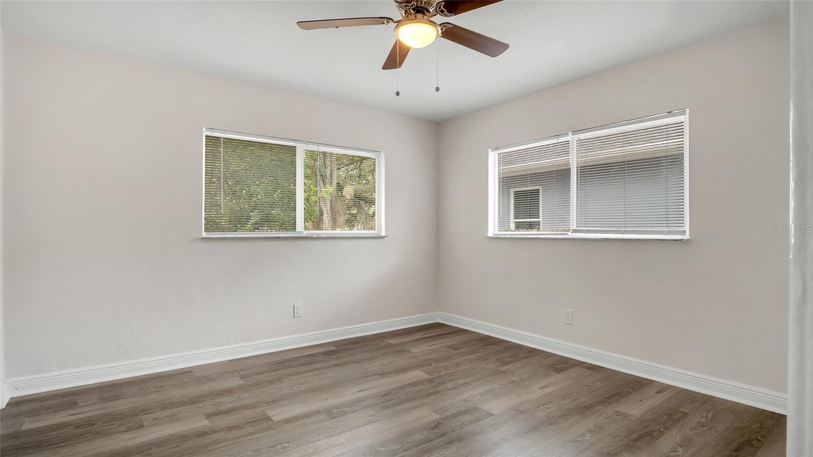 1213 E 24TH AVE — photo 12