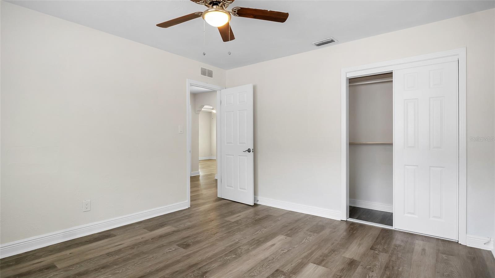 1213 E 24TH AVE — photo 17