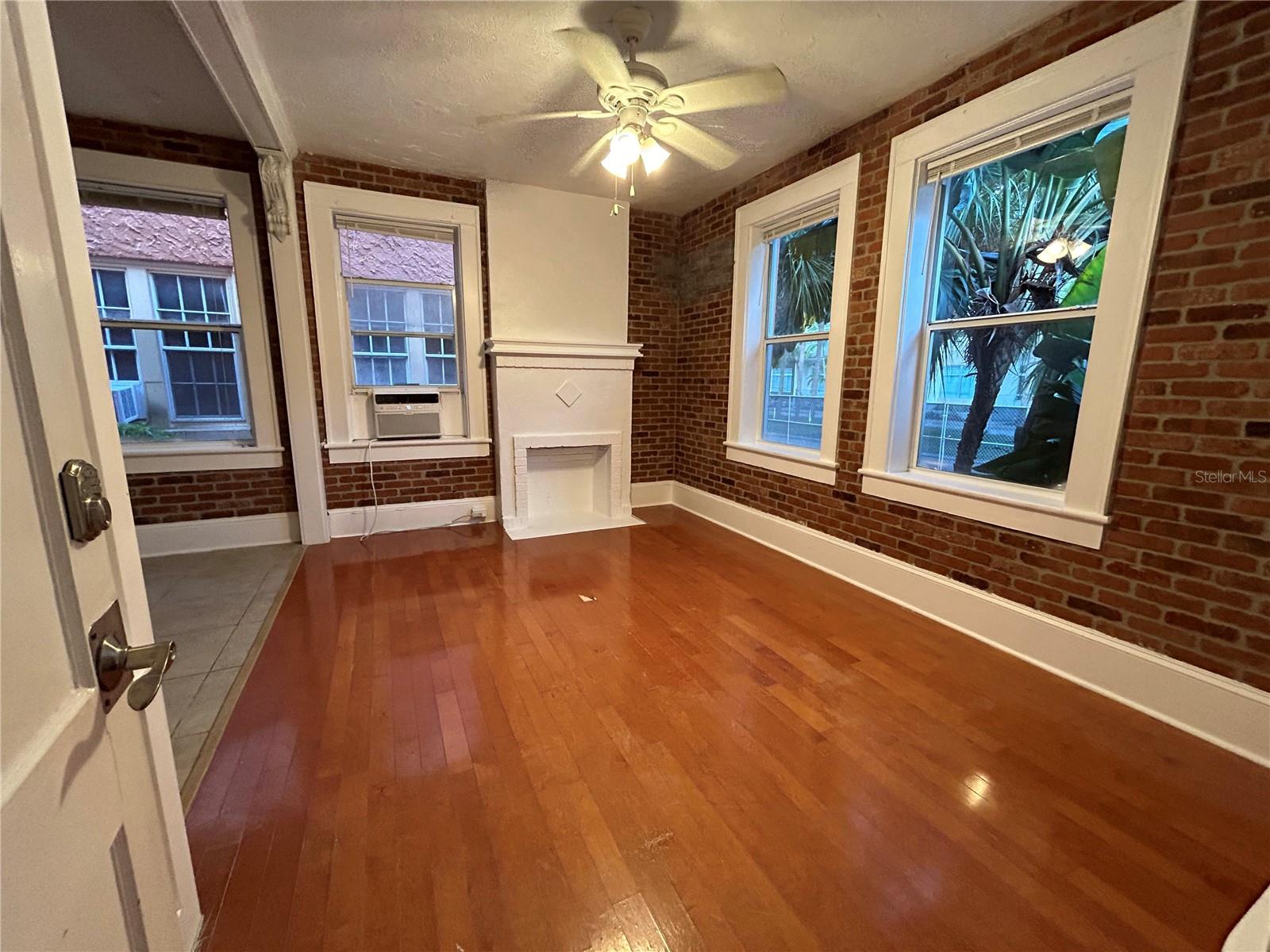 1727 RINGLING BLVD — photo 3