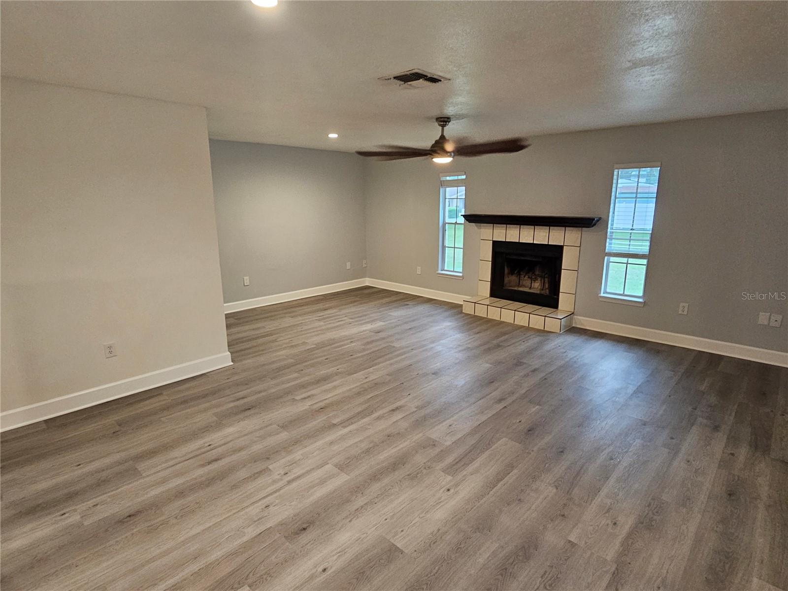 22360 SOUTHSHORE DR — photo 7