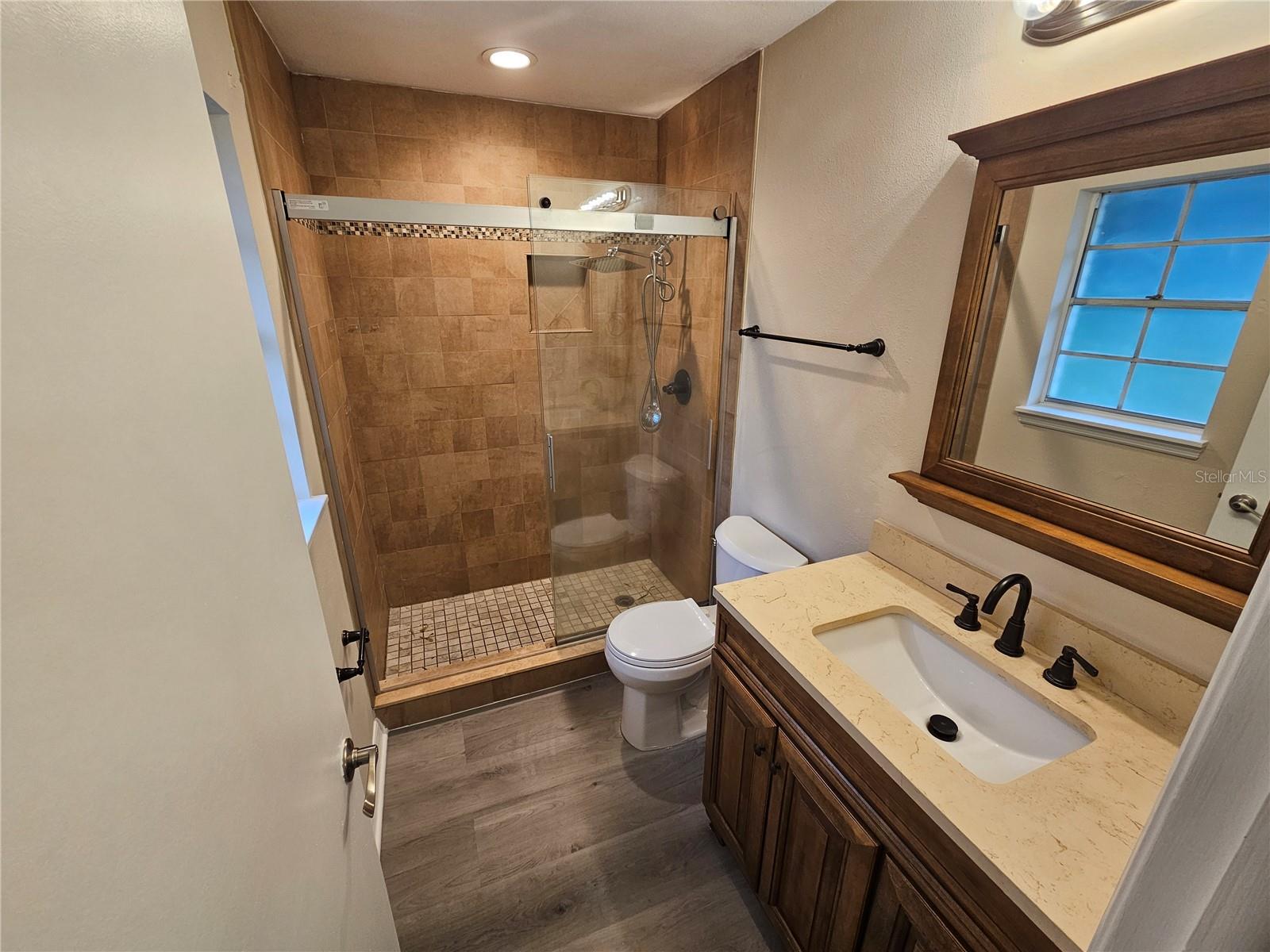 22360 SOUTHSHORE DR — photo 14