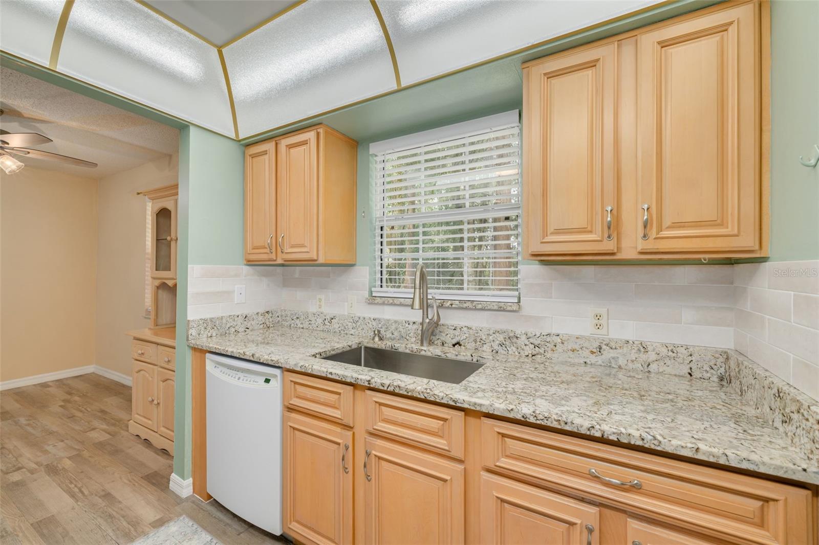 12432 KNOLLBROOK LN — photo 15