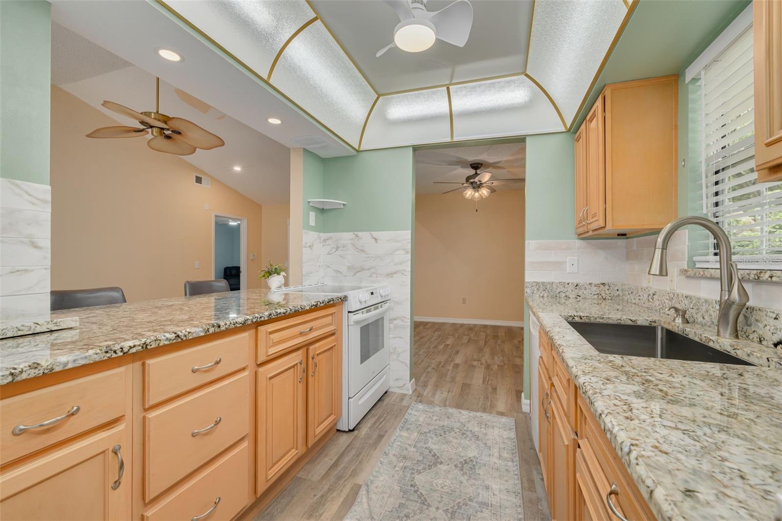 12432 KNOLLBROOK LN — photo 14