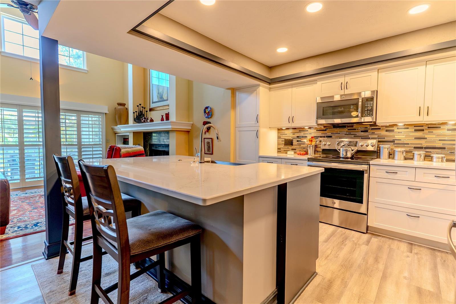 14 BAYWOOD DR — photo 4