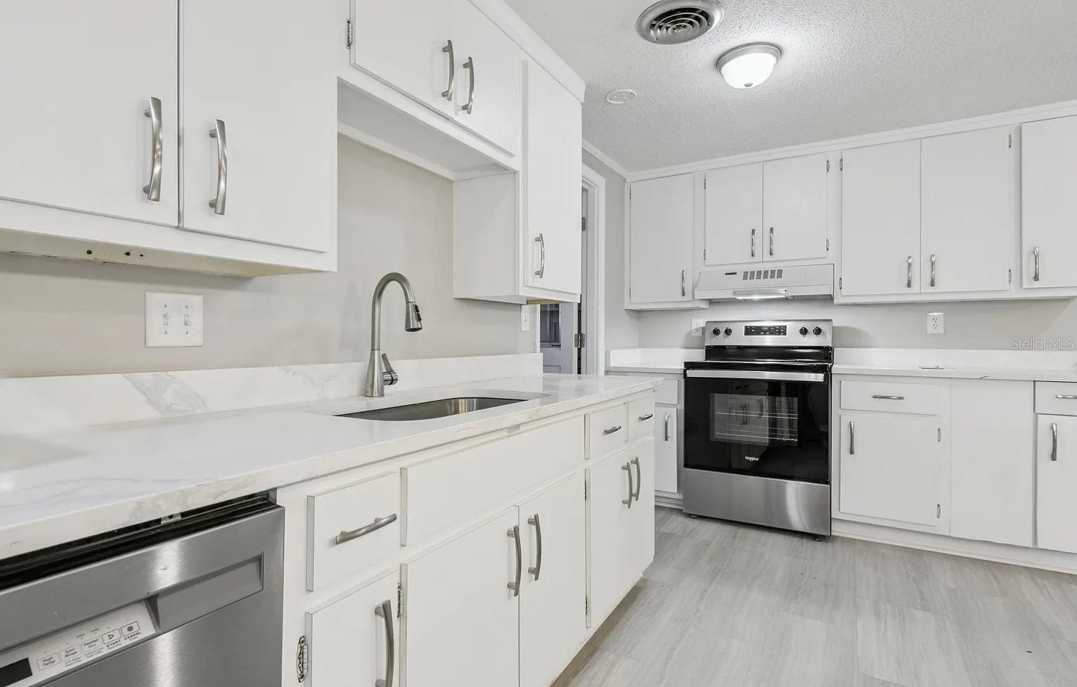 1018 OSPREY CT — photo 8