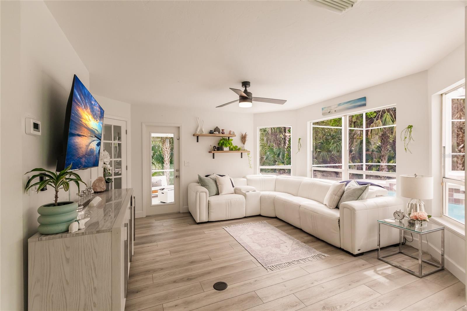 1587 FIRETHORNE LAKES DR — photo 15