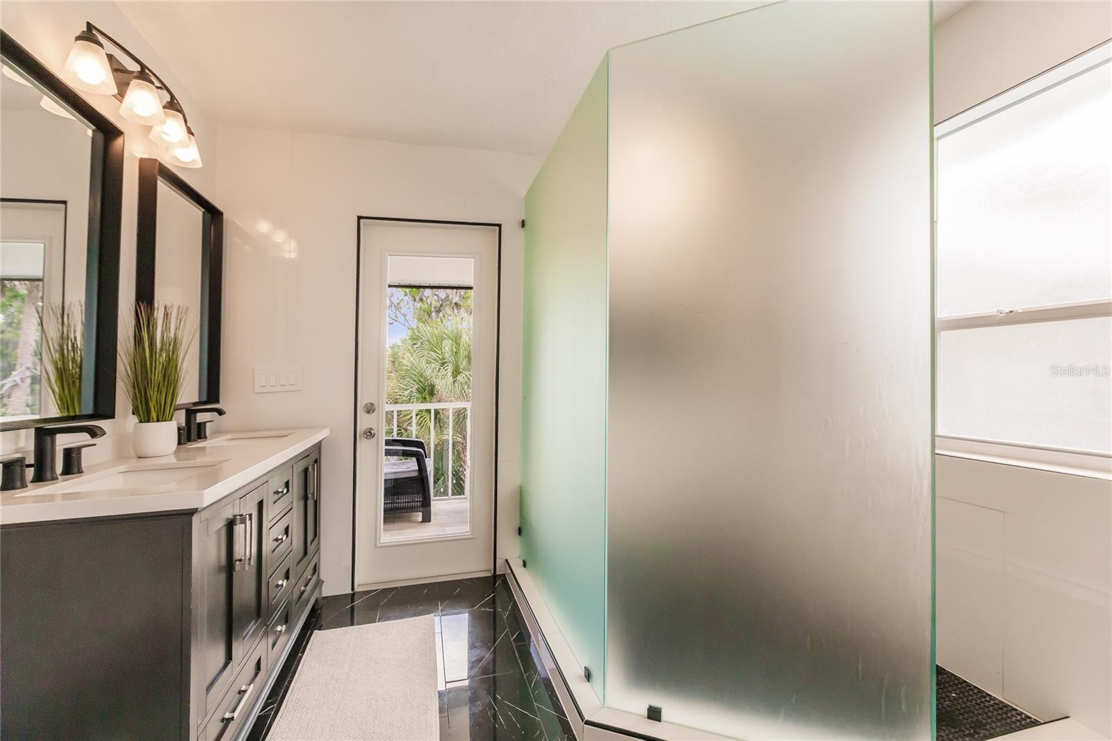 1587 FIRETHORNE LAKES DR — photo 34