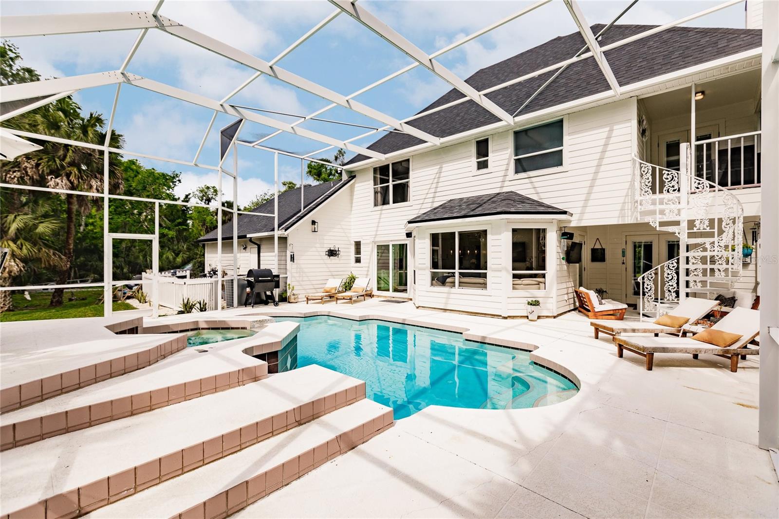 1587 FIRETHORNE LAKES DR — photo 44