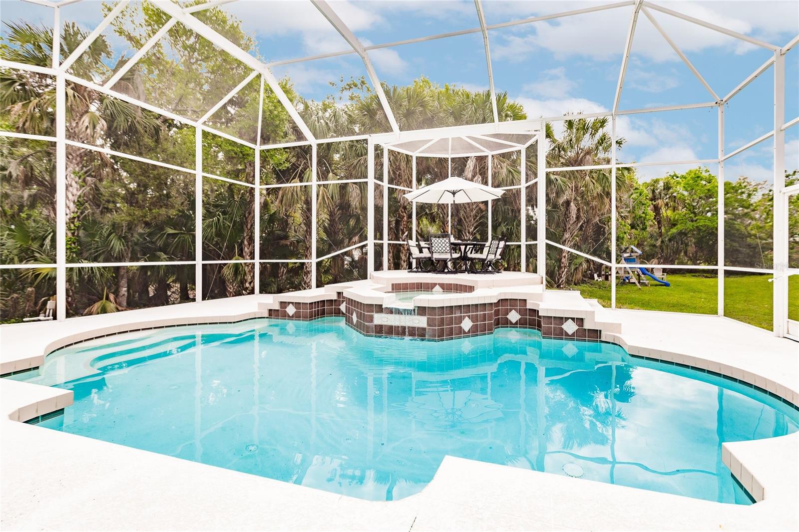 1587 FIRETHORNE LAKES DR — photo 42