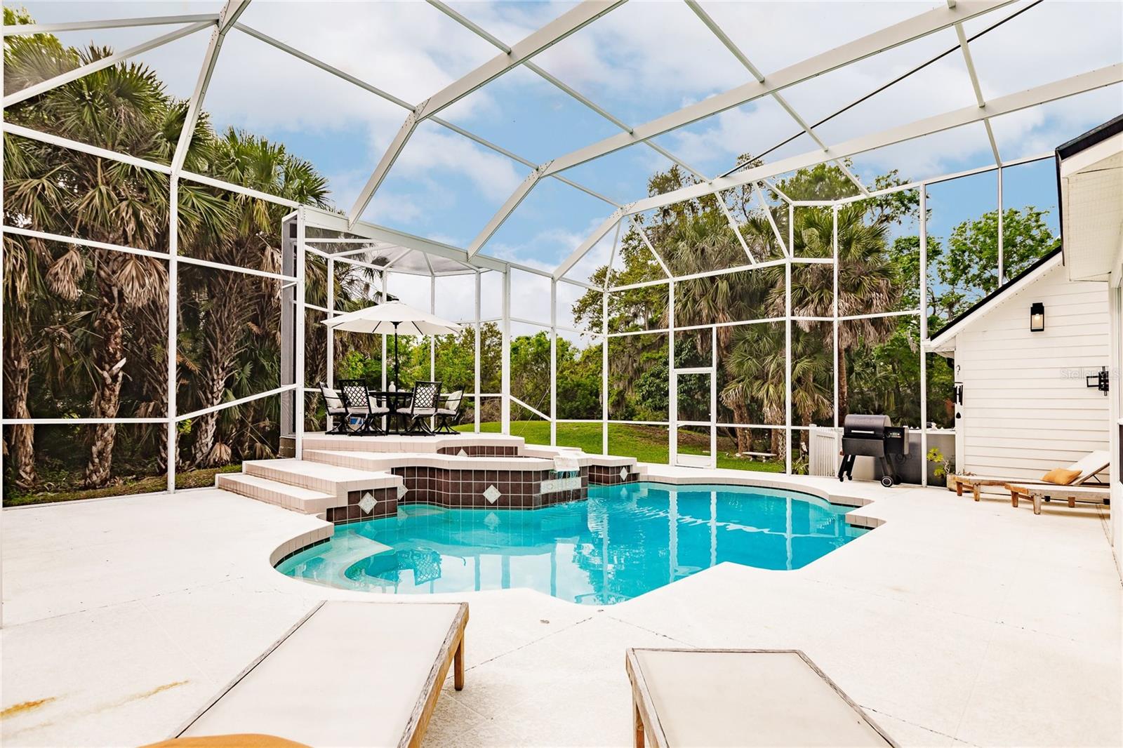 1587 FIRETHORNE LAKES DR — photo 43