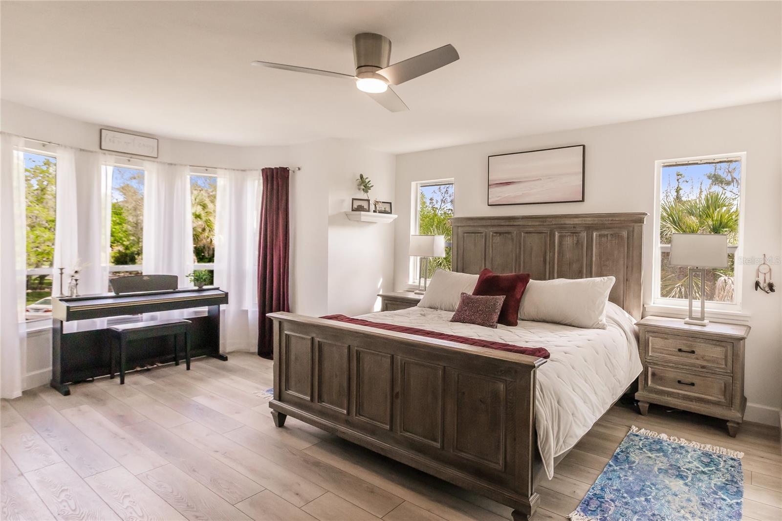 1587 FIRETHORNE LAKES DR — photo 31