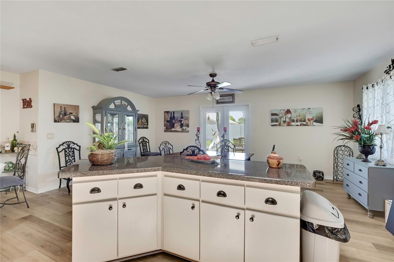 5426 LA PLATA DR — photo 12