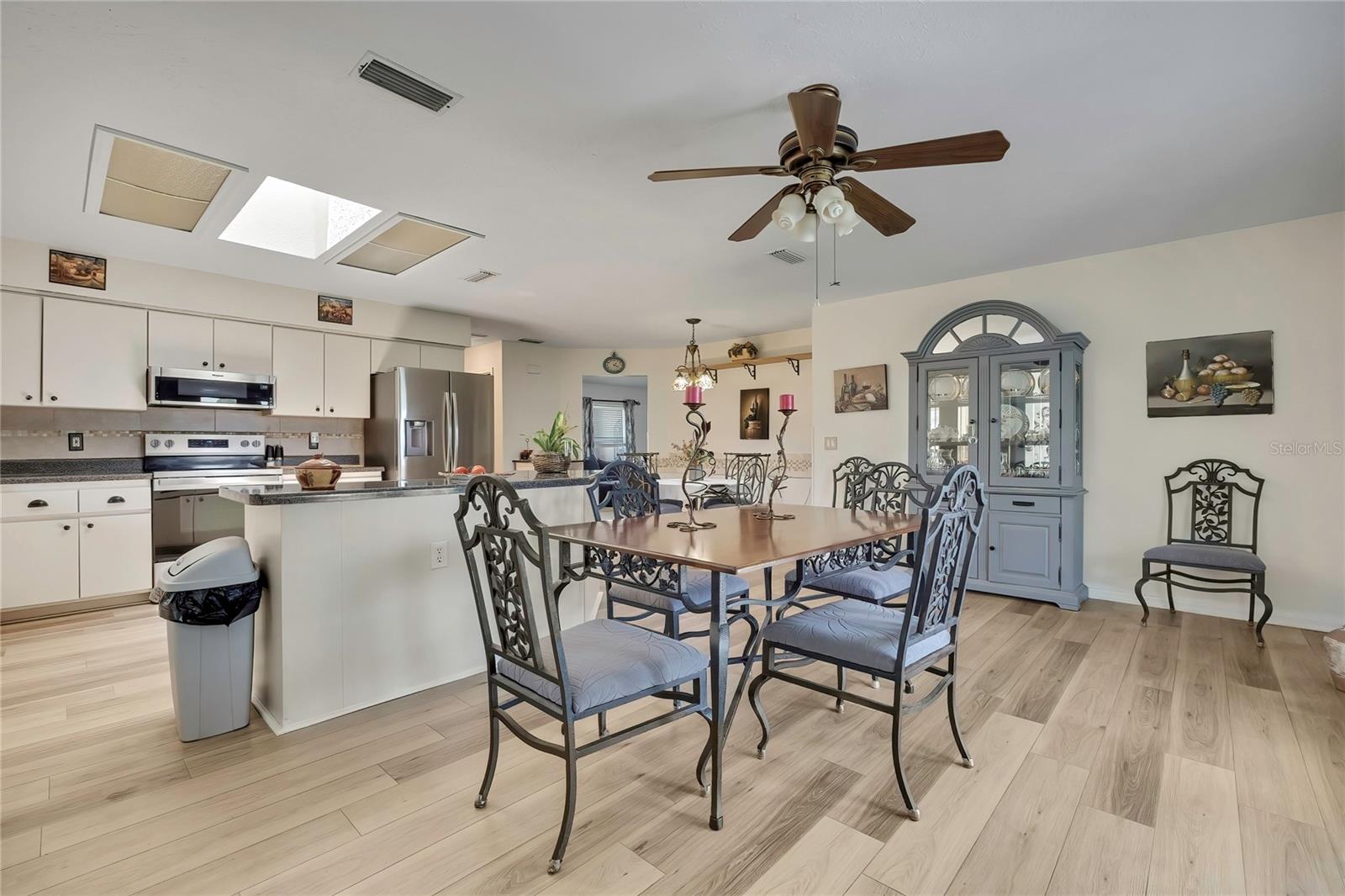 5426 LA PLATA DR — photo 14