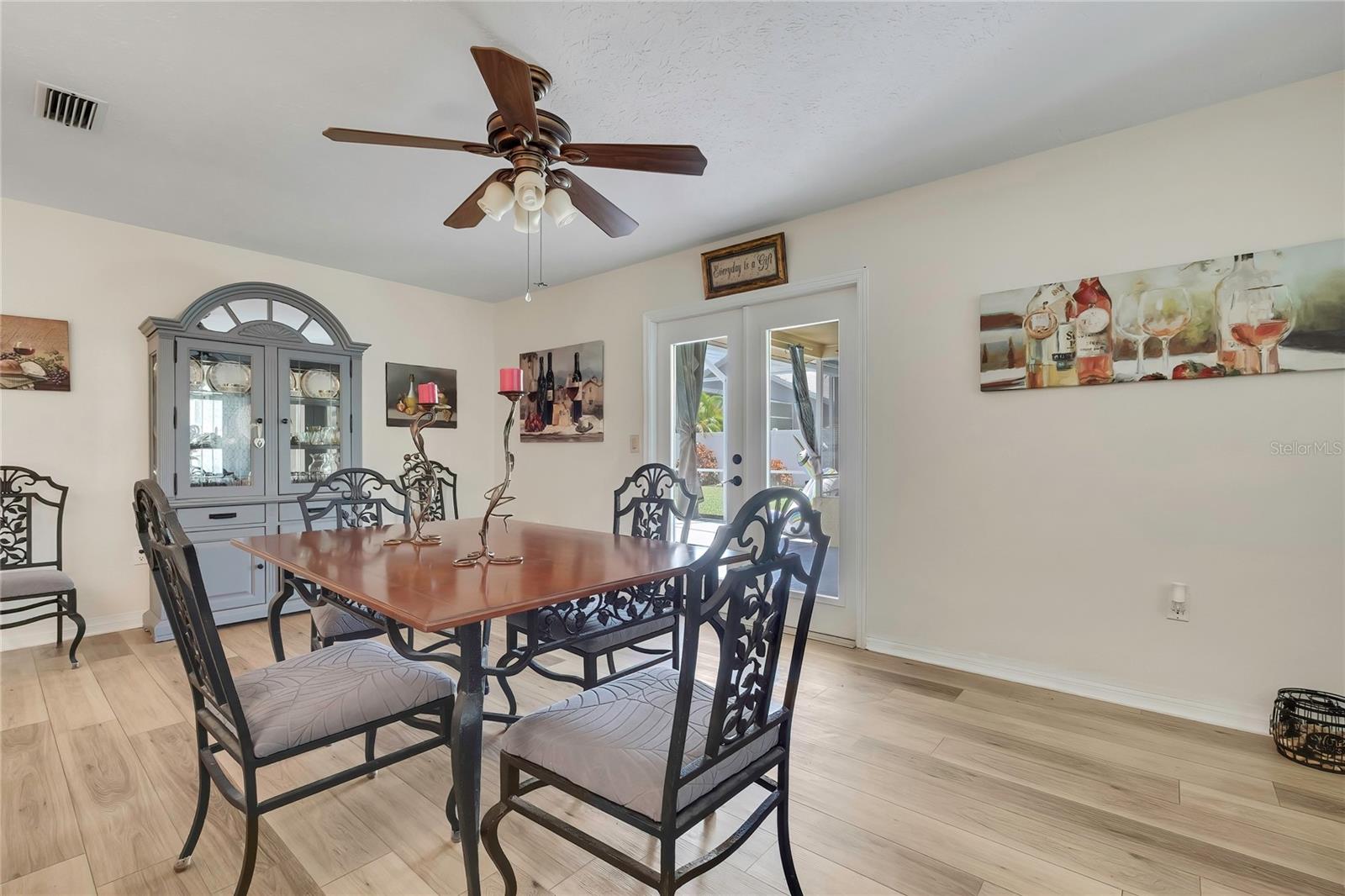 5426 LA PLATA DR — photo 17