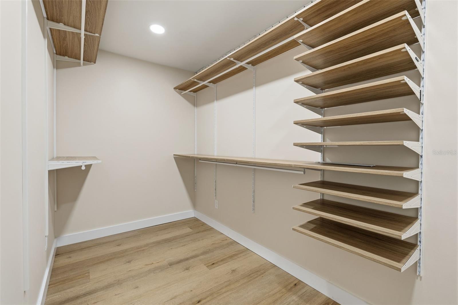 11007 THERESA ARBOR DR — photo 33