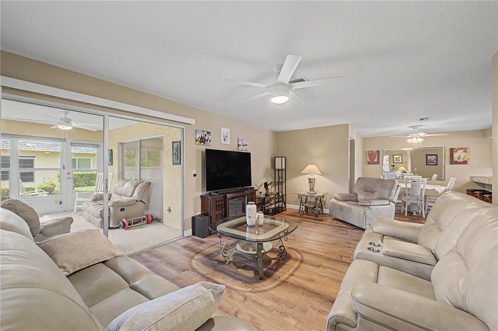 3526 TEESIDE DR — photo 18