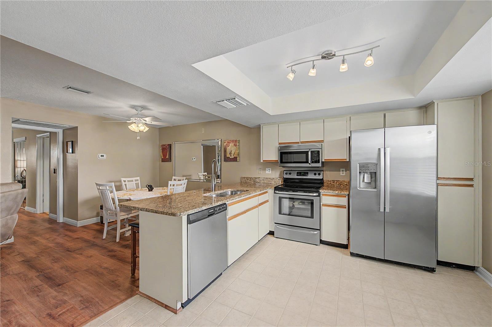 3526 TEESIDE DR — photo 10