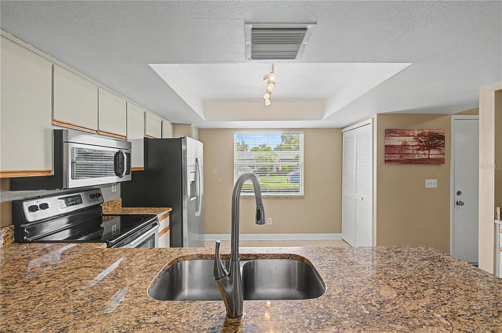 3526 TEESIDE DR — photo 8