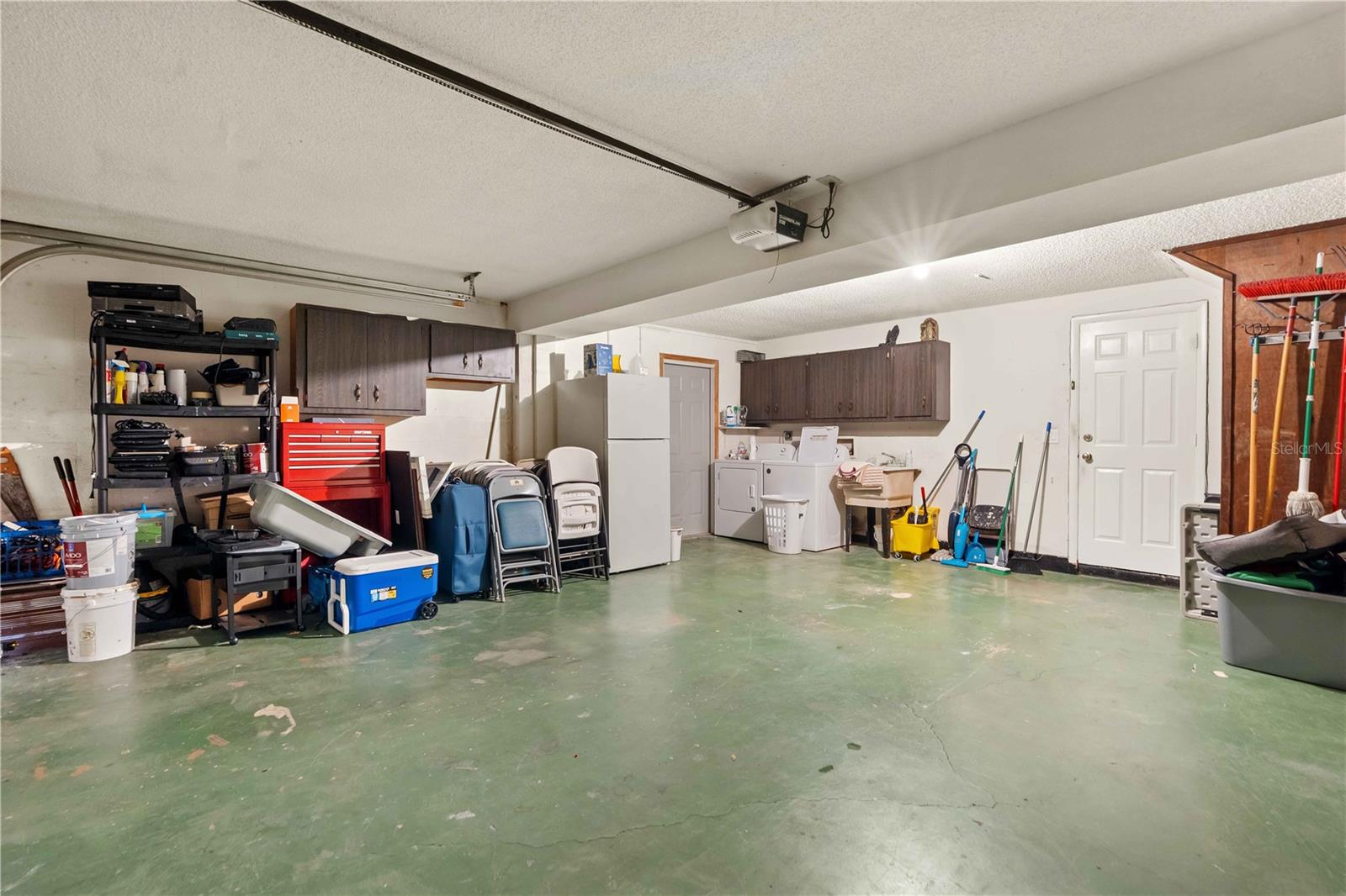 8609 VILLAGE MILL ROW — photo 34