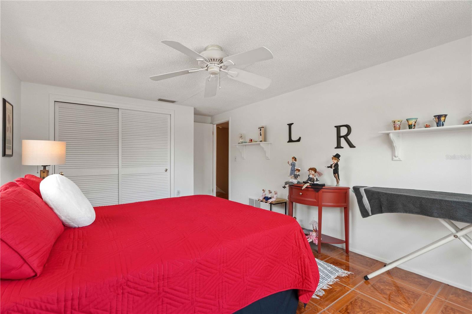 8609 VILLAGE MILL ROW — photo 23