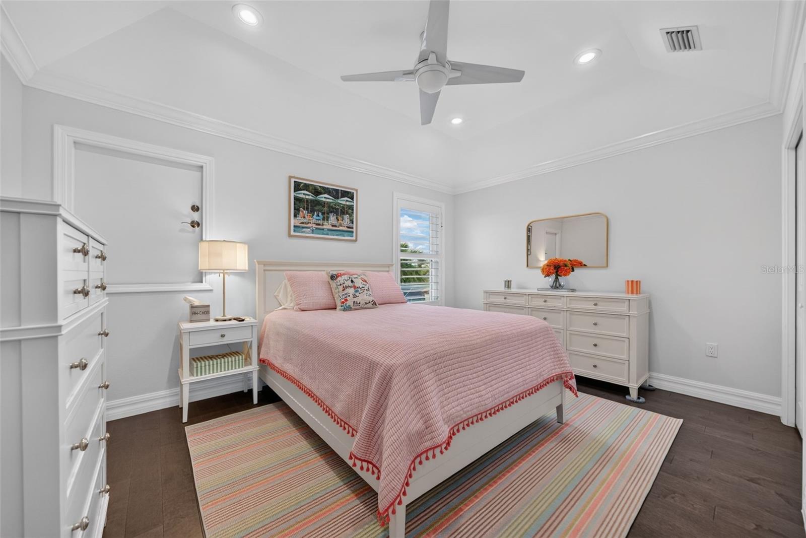 70 ISLAND CIR — photo 32