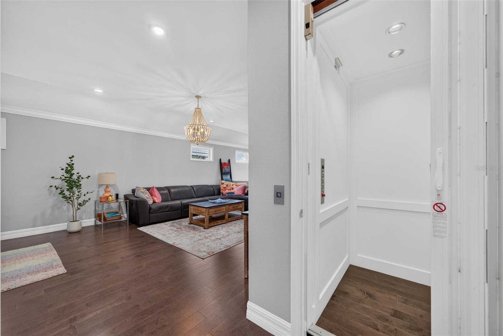 70 ISLAND CIR — photo 25