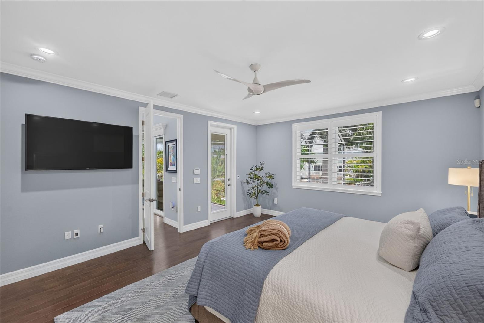 70 ISLAND CIR — photo 16
