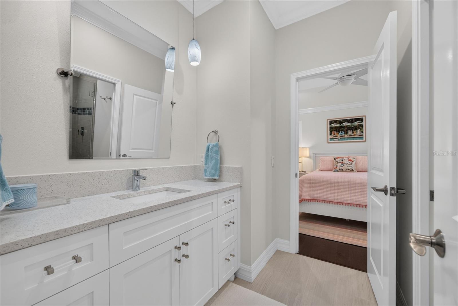 70 ISLAND CIR — photo 33