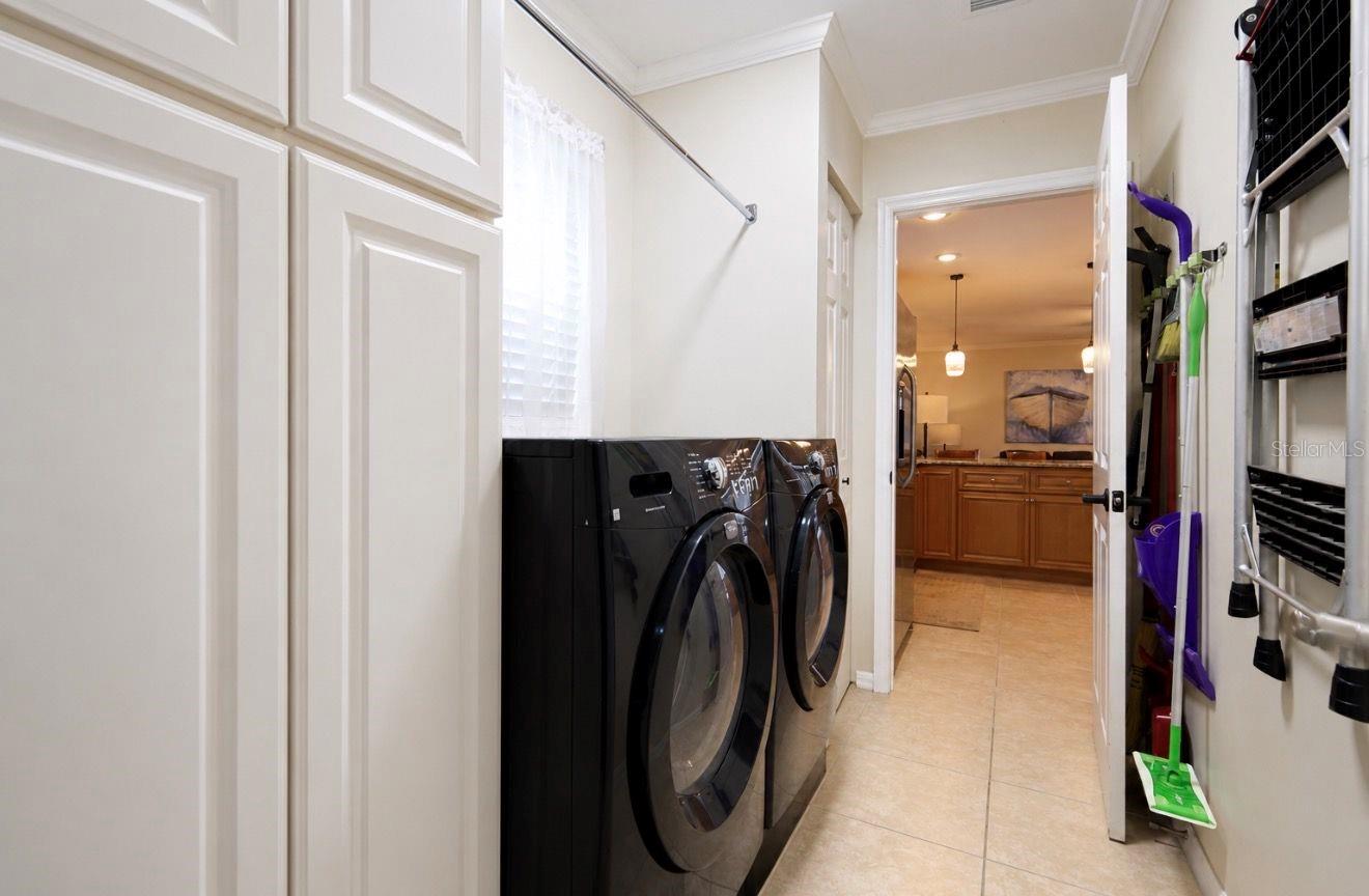 1005 HIGHGROVE CT — photo 23