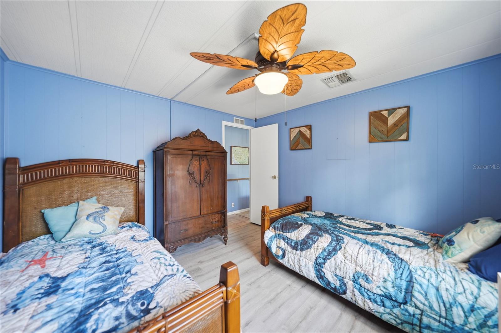 195 S FIJI CIR — photo 18