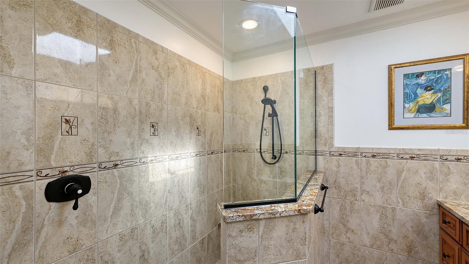 1109 DELACROIX CIR — photo 34