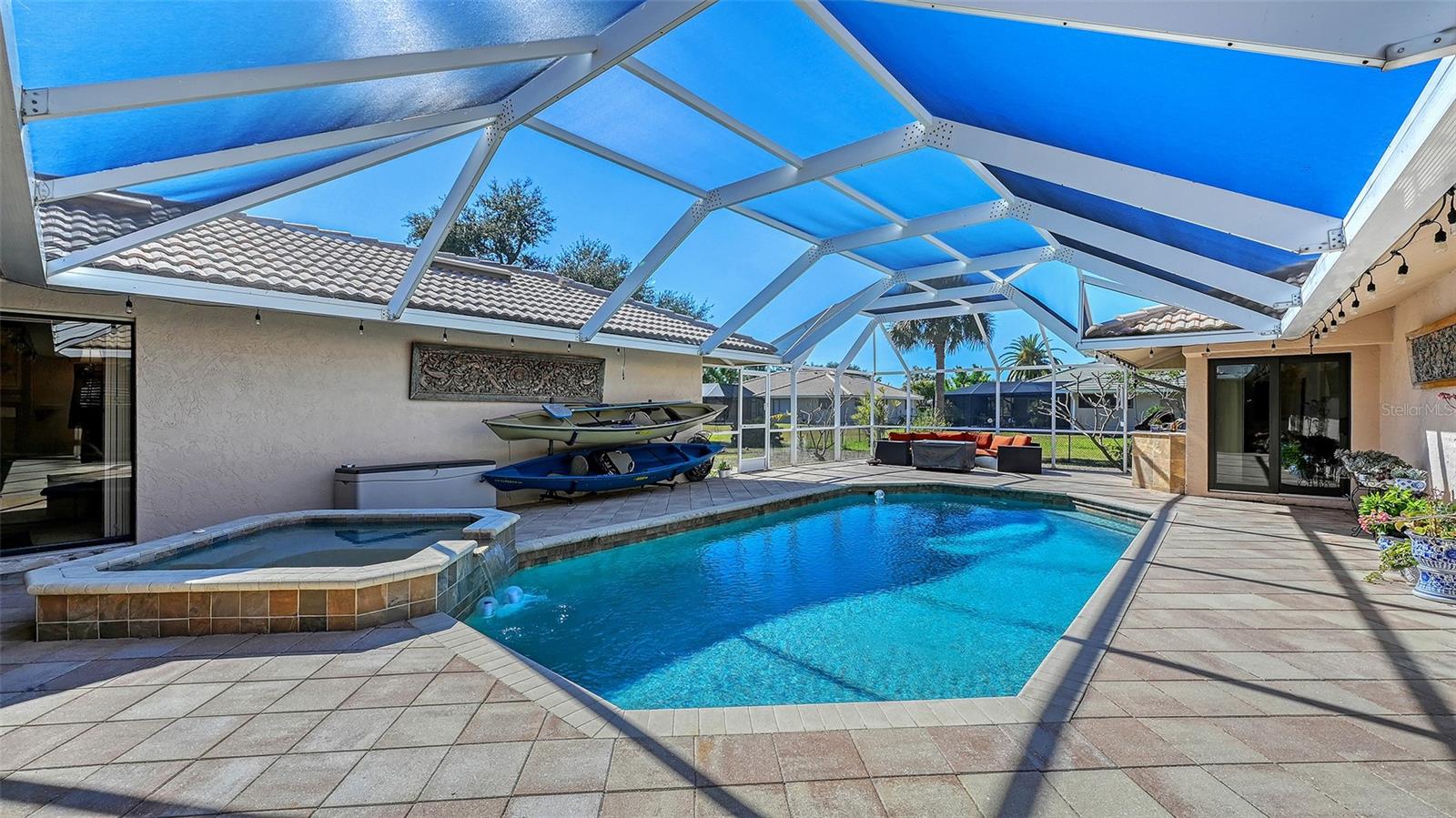 1109 DELACROIX CIR — photo 44