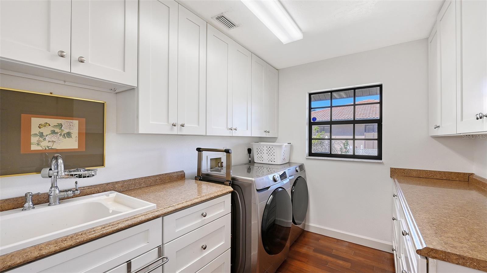 1109 DELACROIX CIR — photo 41