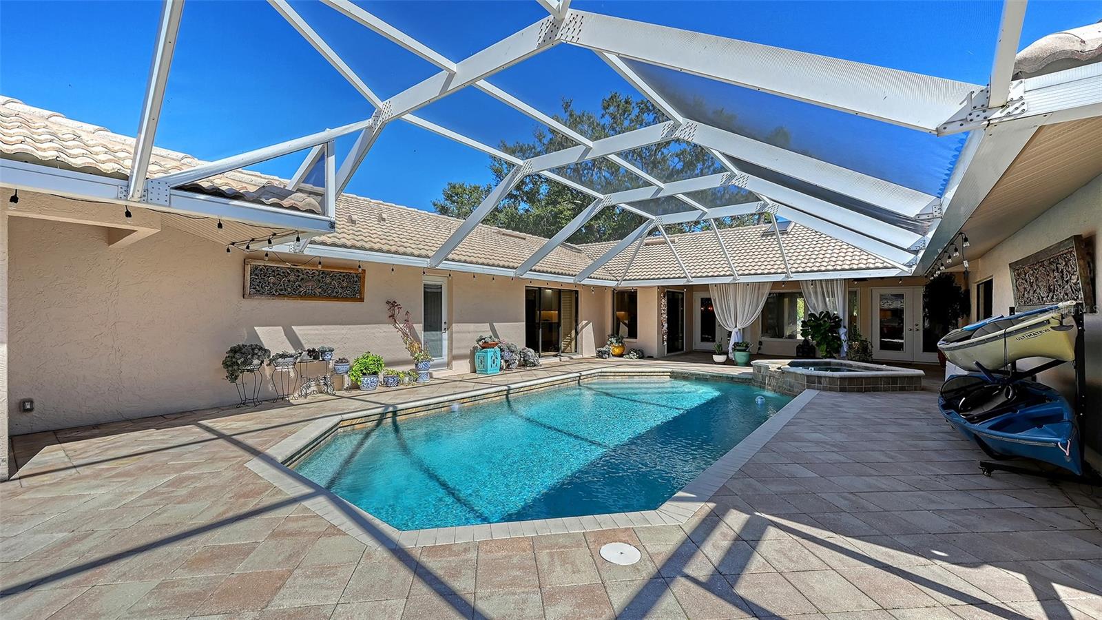 1109 DELACROIX CIR — photo 45