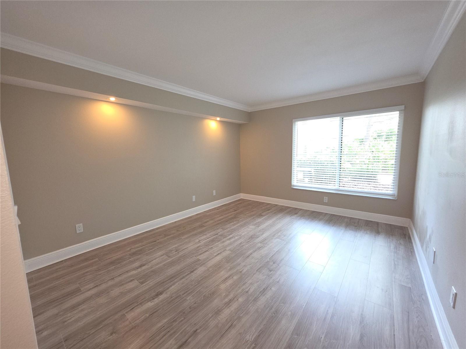 2599 COUNTRYSIDE BLVD #117 — photo 8