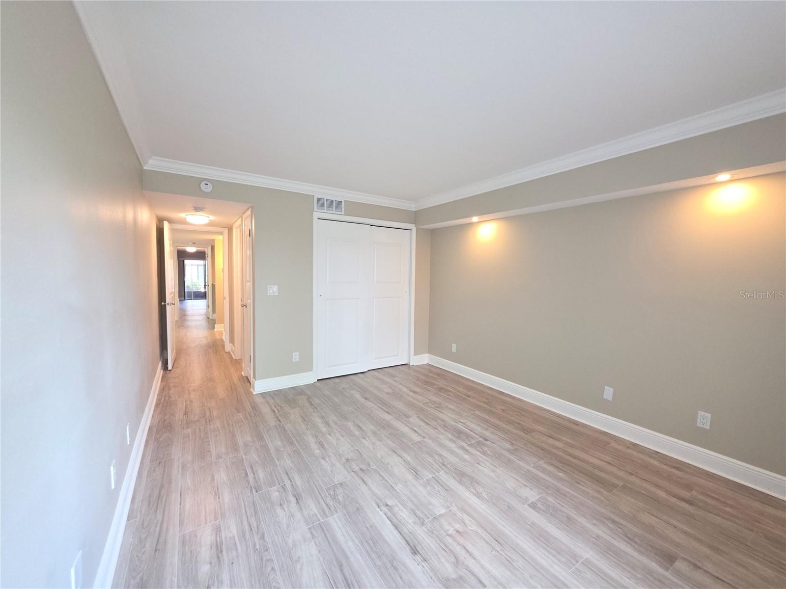 2599 COUNTRYSIDE BLVD #117 — photo 9