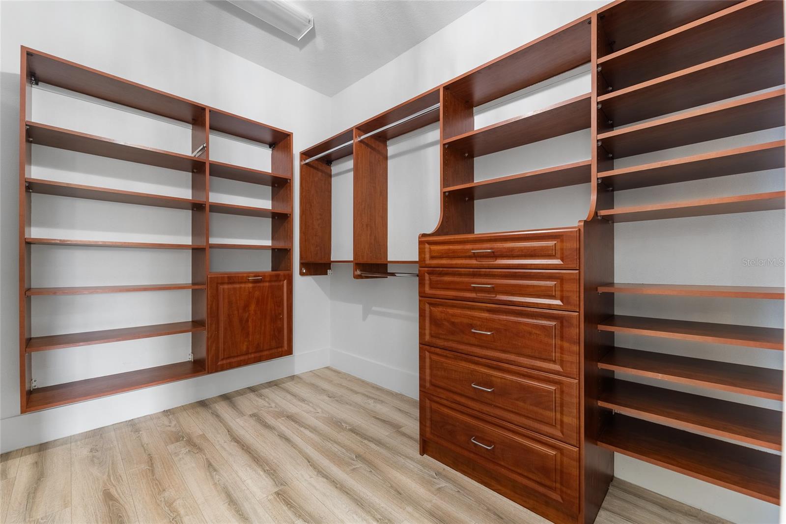 4802 W BEACHWAY DR — photo 30