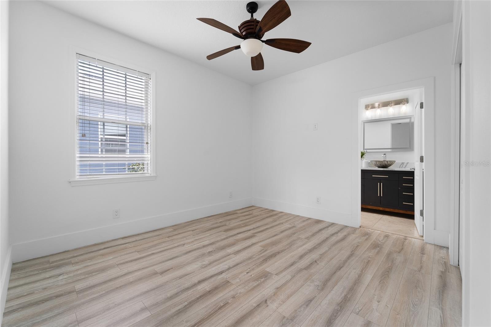 4802 W BEACHWAY DR — photo 15
