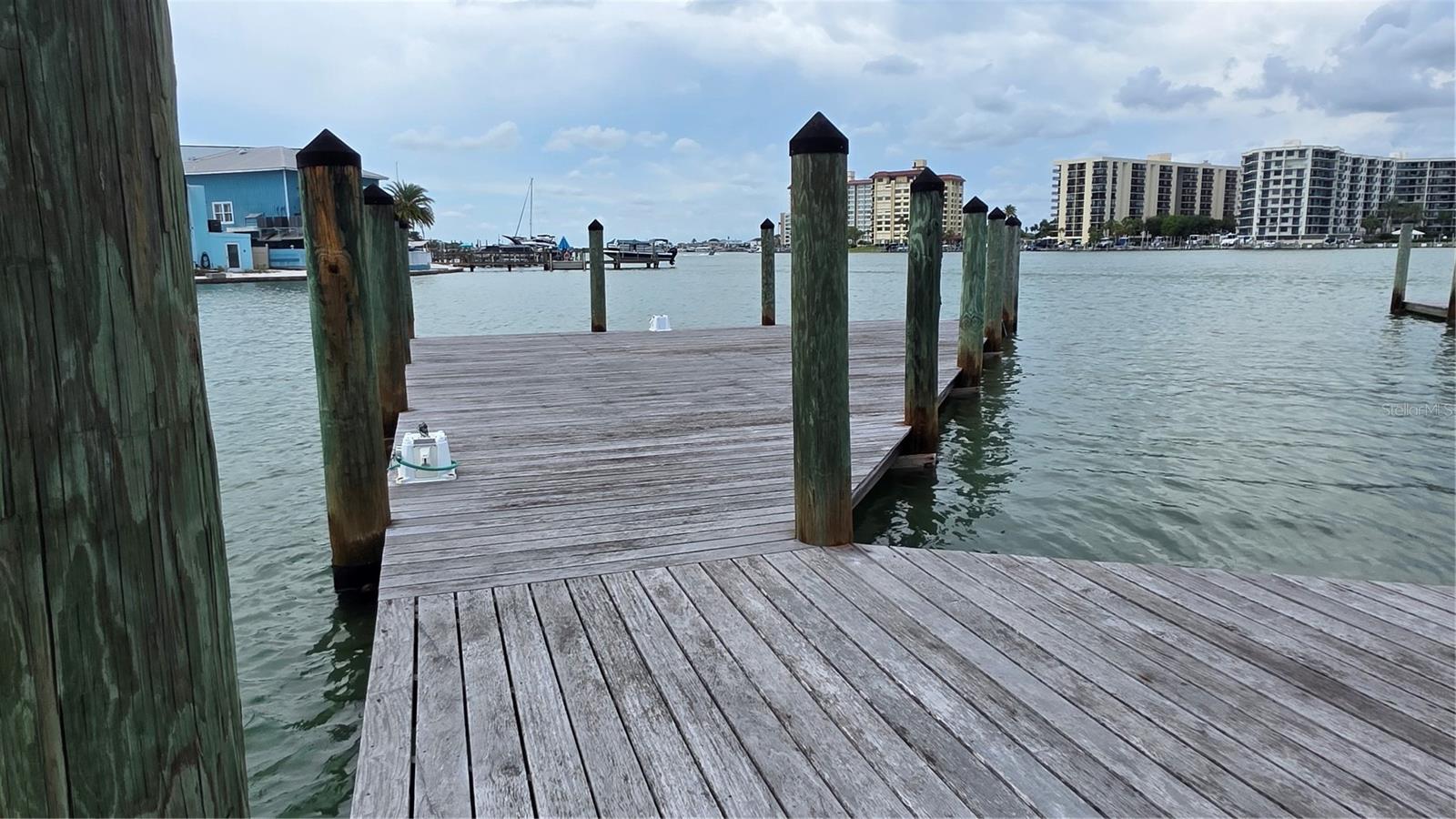 627 BAY ESPLANADE — photo 6