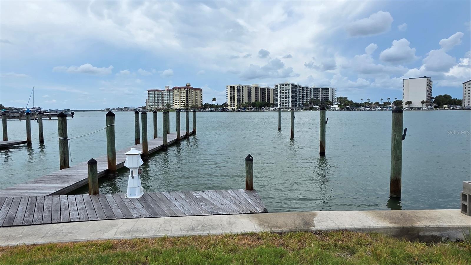 627 BAY ESPLANADE — photo 4