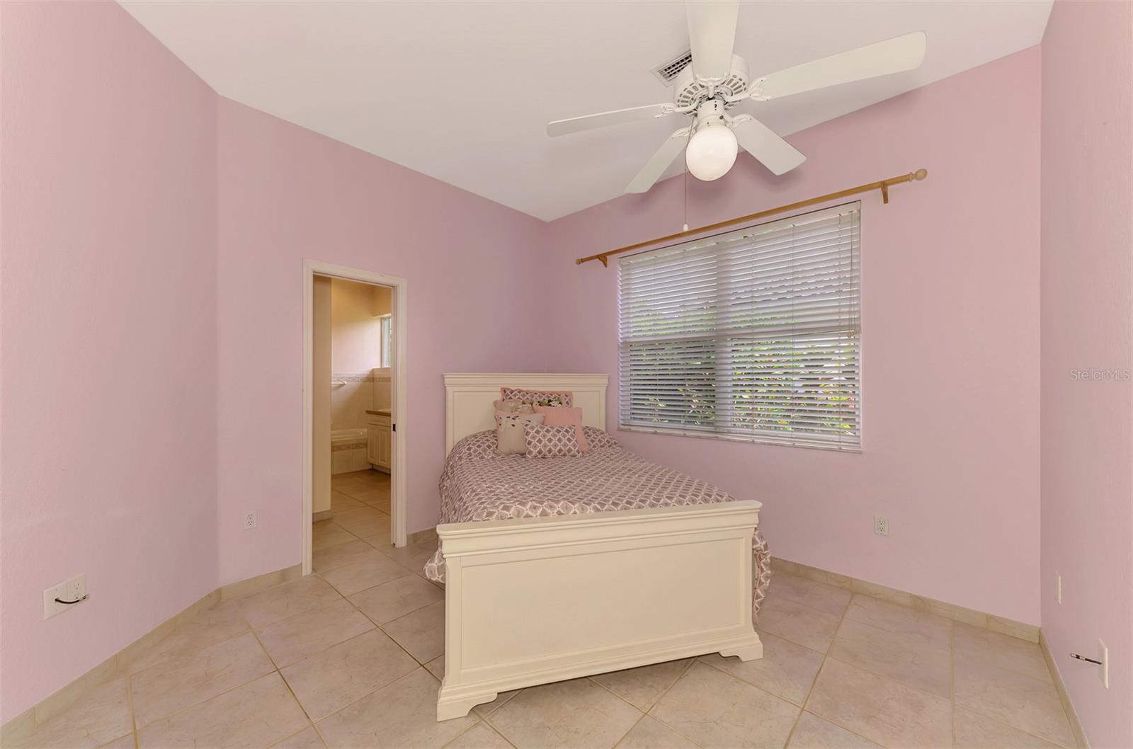 4708 SWEETMEADOW CIR — photo 46