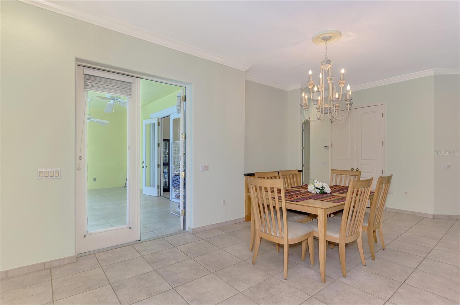 4708 SWEETMEADOW CIR — photo 29
