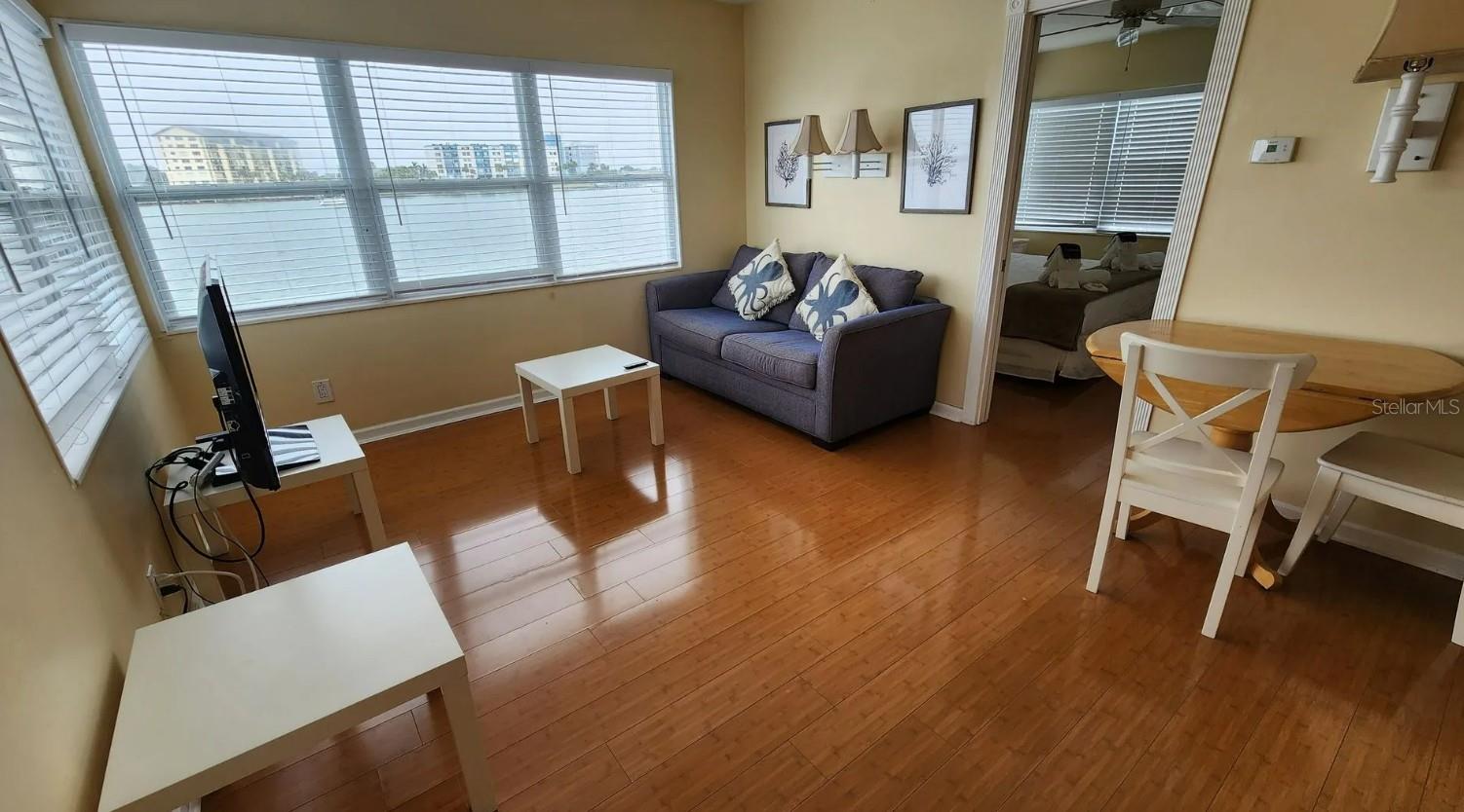 621 BAY ESPLANADE — photo 15