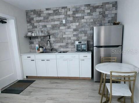 621 BAY ESPLANADE — photo 11