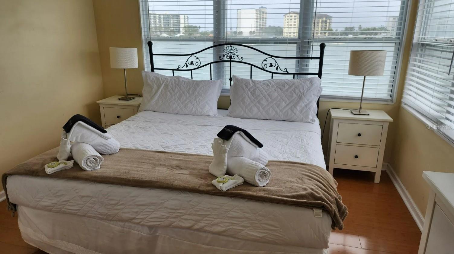 621 BAY ESPLANADE — photo 6