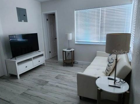 621 BAY ESPLANADE — photo 12
