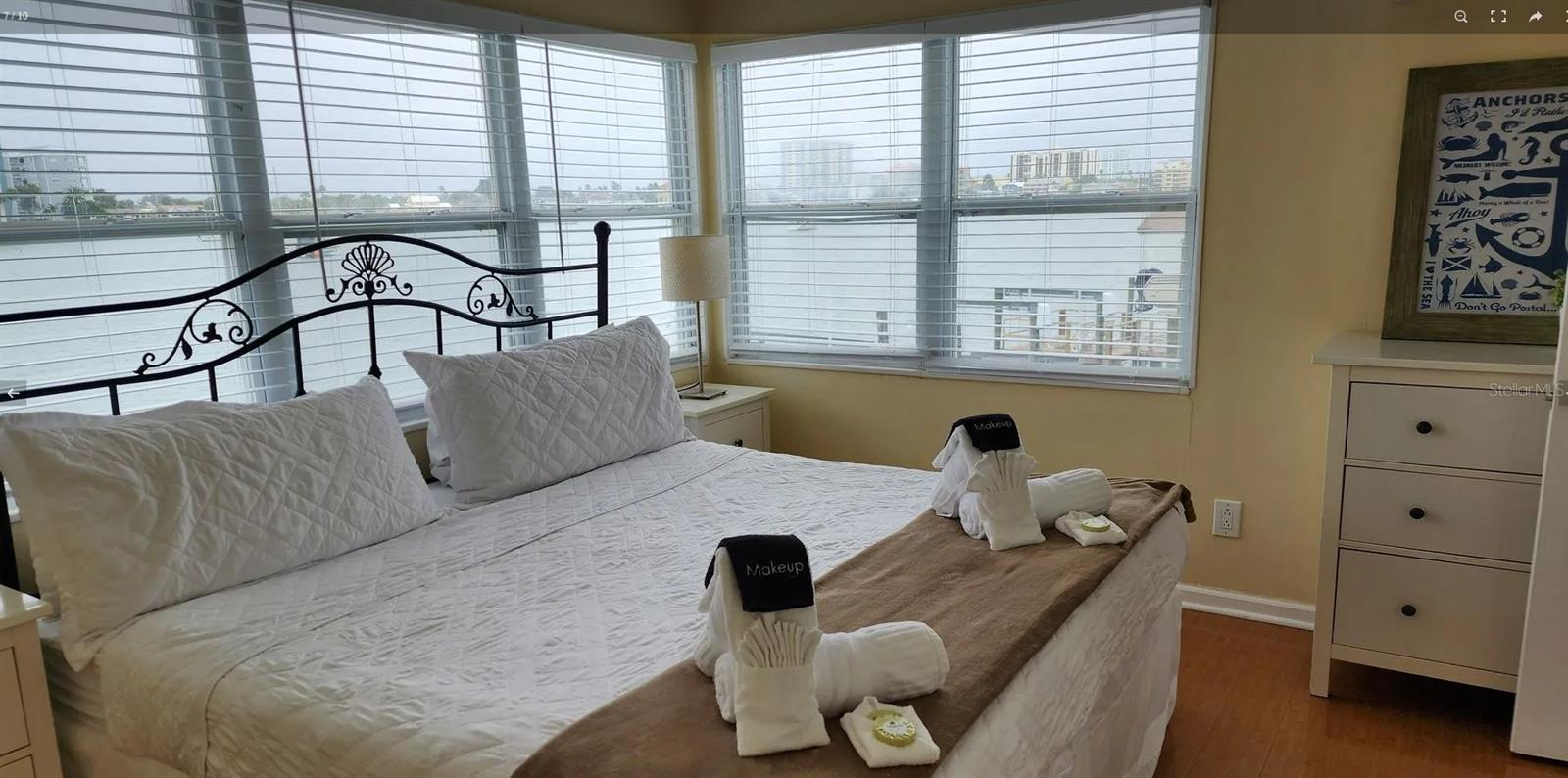 621 BAY ESPLANADE — photo 3